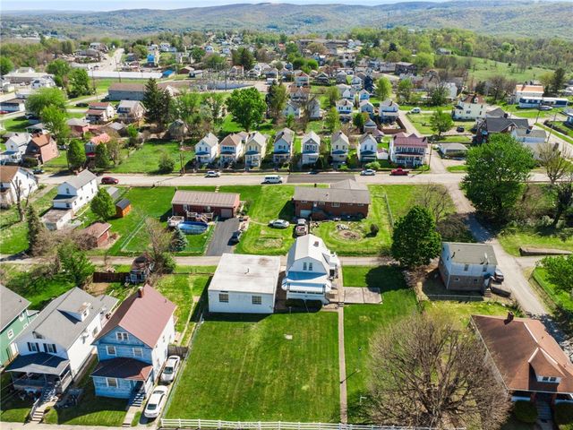 39 John Street, Uniontown, PA 15401