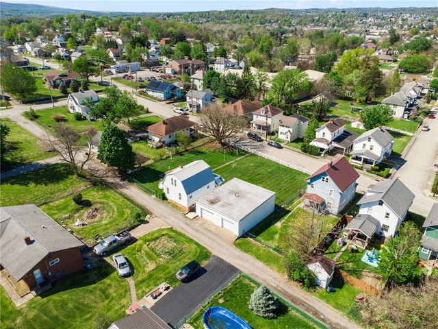 39 John Street, Uniontown, PA 15401