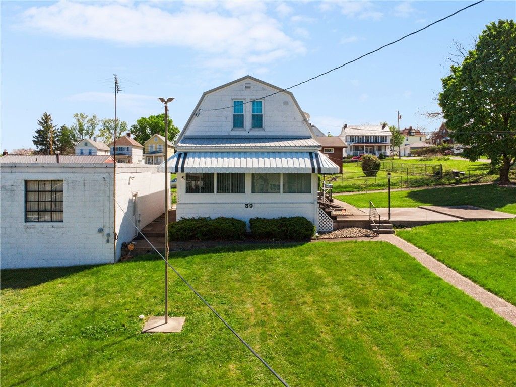 39 John Street, Uniontown, PA 15401