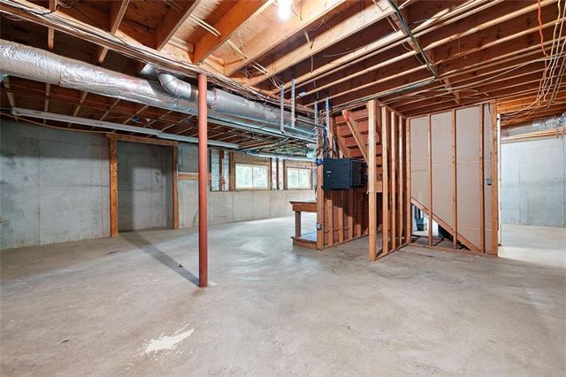465 WILLOWBROOK SE Drive, Smyrna, GA 30082