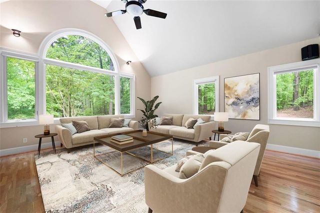 465 WILLOWBROOK SE Drive, Smyrna, GA 30082