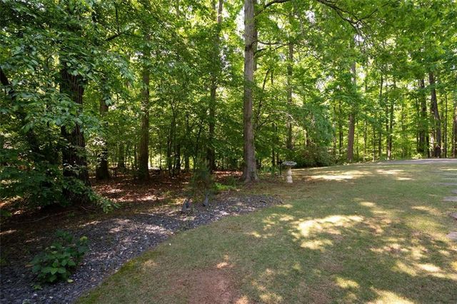 465 WILLOWBROOK SE Drive, Smyrna, GA 30082