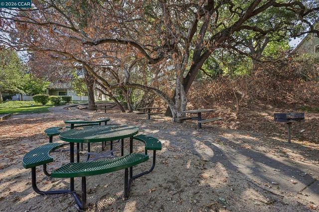 600 Suntree Lane 608, Pleasant Hill, CA 94523
