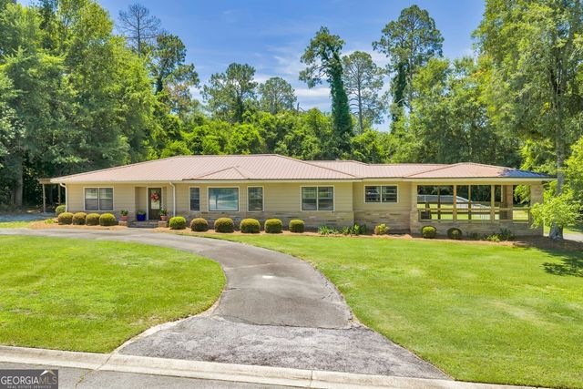 1010 E 22nd Avenue, Cordele, GA 31015