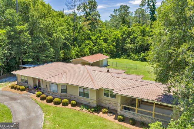 1010 E 22nd Avenue, Cordele, GA 31015