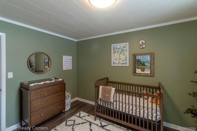 529 N Watkins, Perry, MI 48872