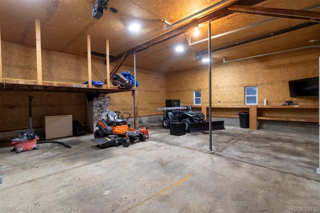 529 N Watkins, Perry, MI 48872