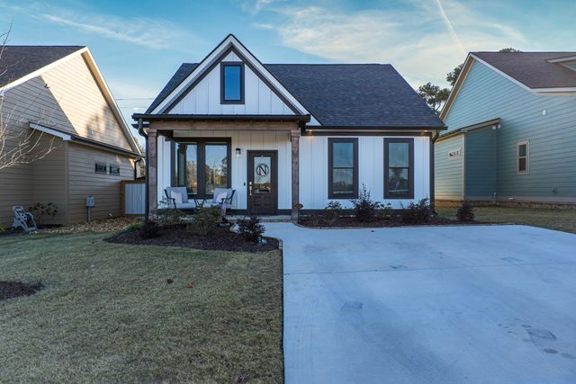 57 Idle Place Circle, Rossville, GA 30741