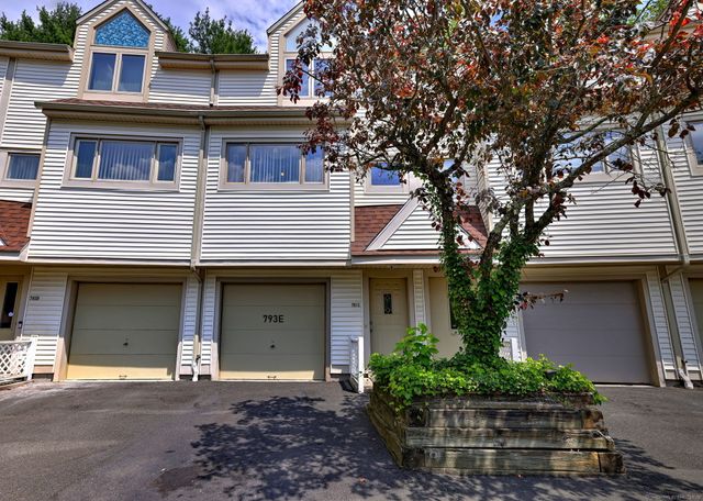 793 West Main Street APT E, Meriden, CT 06451