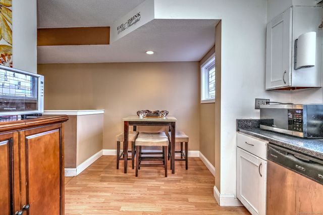 793 West Main Street APT E, Meriden, CT 06451