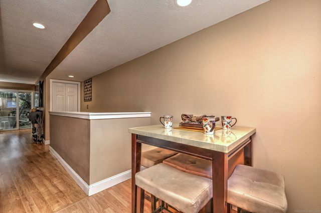 793 West Main Street APT E, Meriden, CT 06451