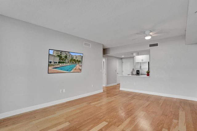 350 N Federal Highway 903, Boynton Beach, FL 33435