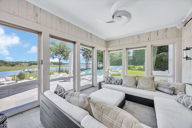 25 Oyster Way, Osterville, MA 02655