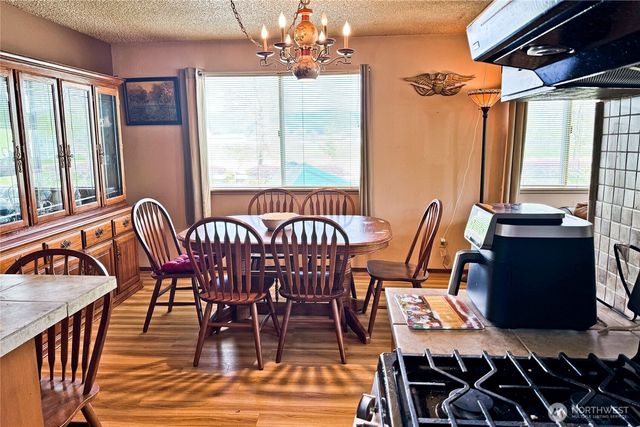 21928 SE 436th Street, Enumclaw, WA 98022