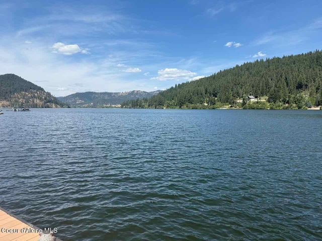 8713 E Waxwing Way, St. Maries, ID 83861