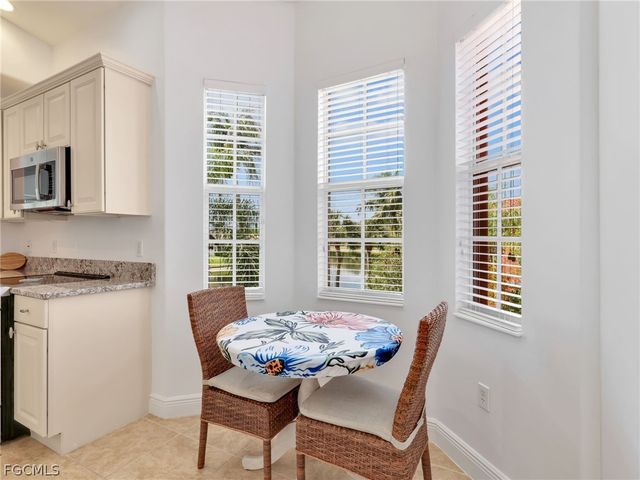 6422 Legacy CIR 704, Naples, FL 34113