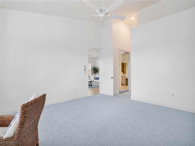 6422 Legacy CIR 704, Naples, FL 34113