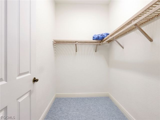 6422 Legacy CIR 704, Naples, FL 34113