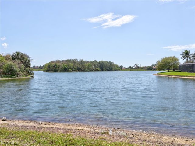 6422 Legacy CIR 704, Naples, FL 34113