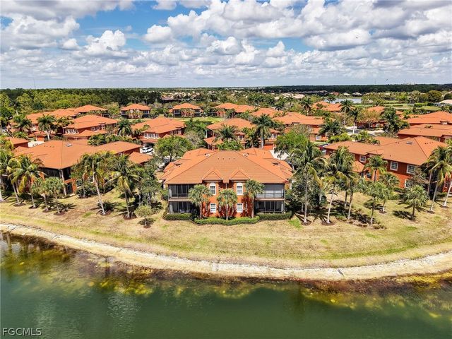 6422 Legacy CIR 704, Naples, FL 34113