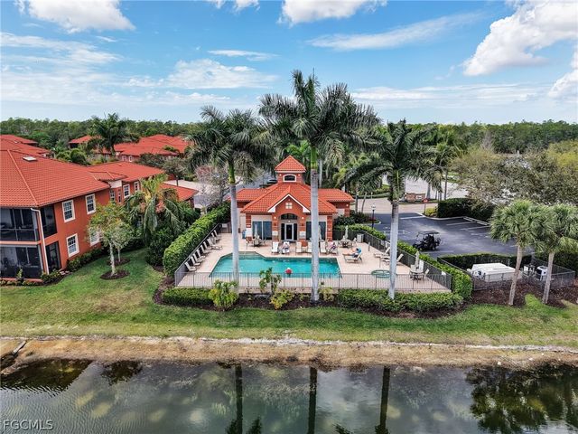 6422 Legacy CIR 704, Naples, FL 34113