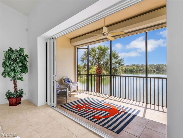6422 Legacy CIR 704, Naples, FL 34113