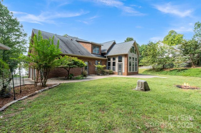182 Broadview Circle, Mooresville, NC 28117
