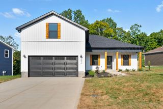 1551 Cumberland Heights Rd, Clarksville, TN 37040