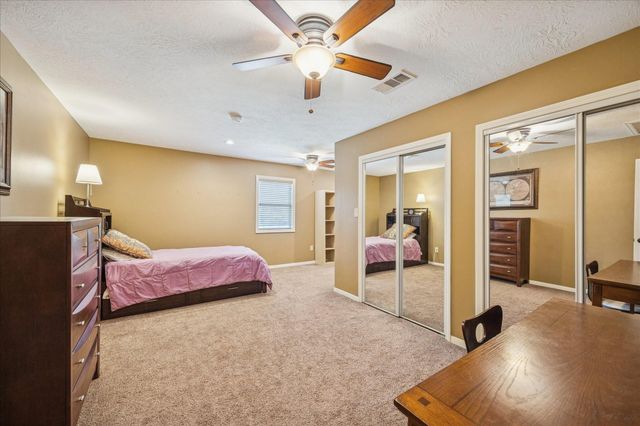 640 Piney Creek Road, Bellville, TX 77418