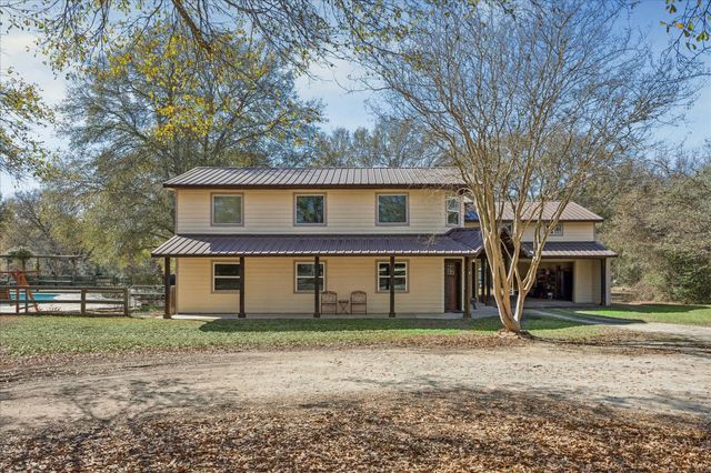 640 Piney Creek Road, Bellville, TX 77418