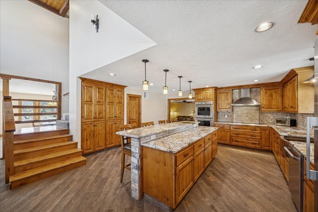 640 Piney Creek Road, Bellville, TX 77418