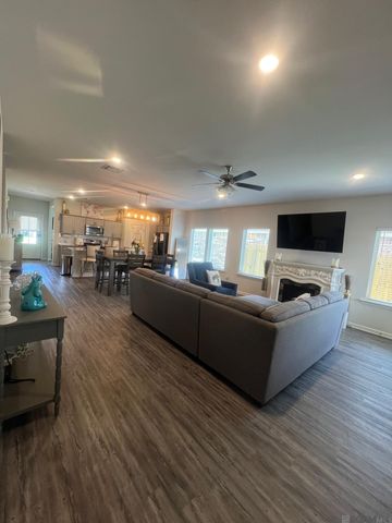 627 Miraval Ave, Zachary, LA 70791