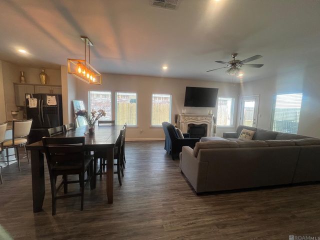 627 Miraval Ave, Zachary, LA 70791