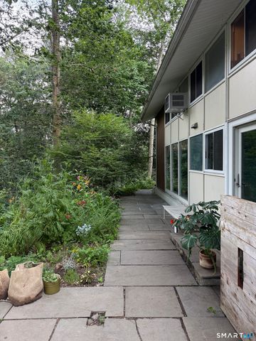 235 Thunder Hill Drive, Stamford, CT 06902