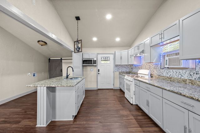 602 SE 18th Street, Mineral Wells, TX 76067