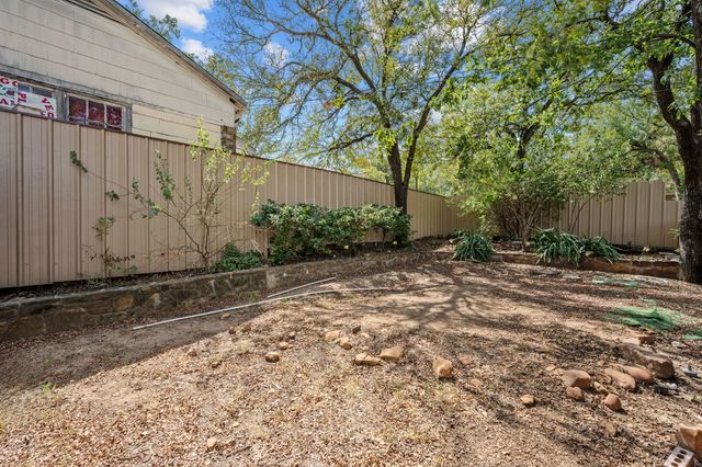 602 SE 18th Street, Mineral Wells, TX 76067