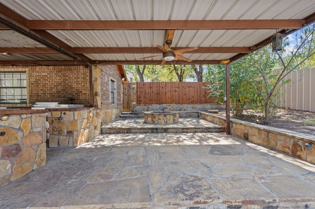 602 SE 18th Street, Mineral Wells, TX 76067