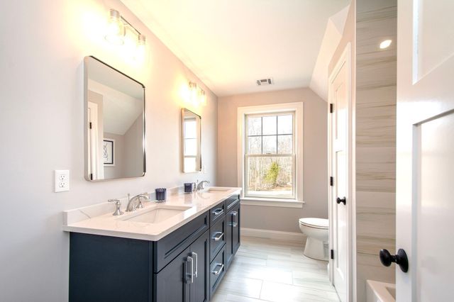 10 Grace Way 10, Scituate, MA 02066
