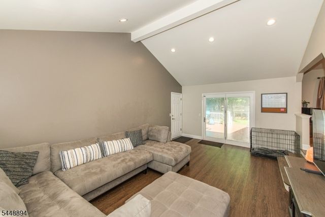 6 Patty Ln, Randolph Twp., NJ 07869