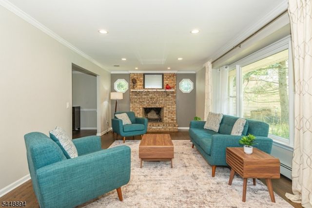 6 Patty Ln, Randolph Twp., NJ 07869