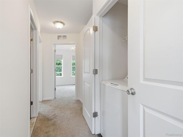 5927 Picall Drive, Troy, MI 48098