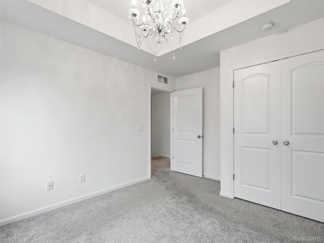 5927 Picall Drive, Troy, MI 48098