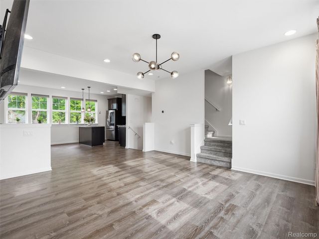 5927 Picall Drive, Troy, MI 48098