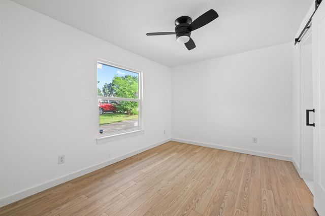 2313 Lakehurst DR, Austin, TX 78744