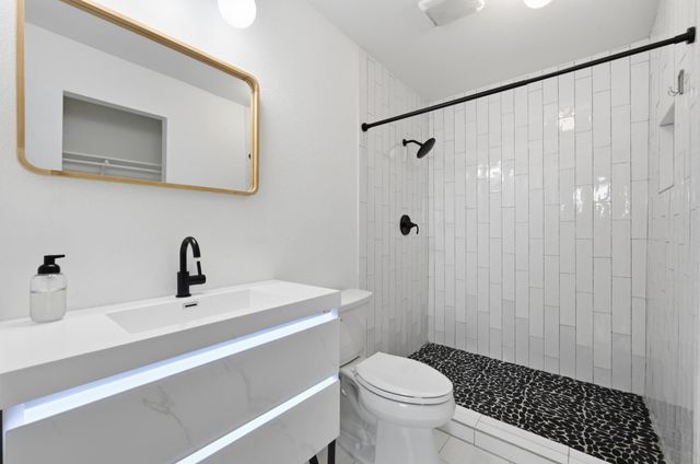 2313 Lakehurst DR, Austin, TX 78744