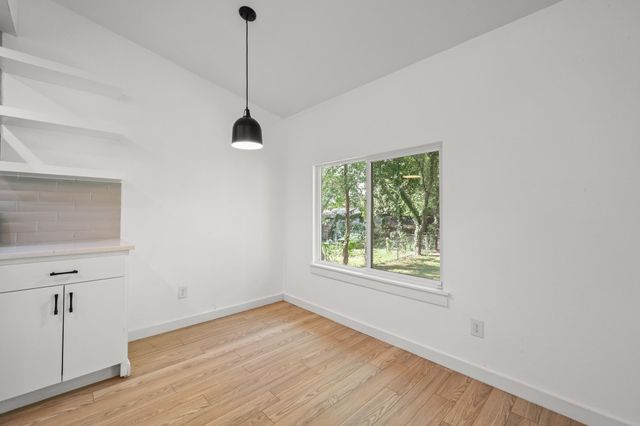 2313 Lakehurst DR, Austin, TX 78744