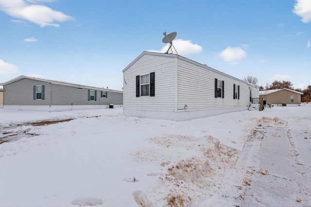 1125 Russell Street, Wayland, MI 49348