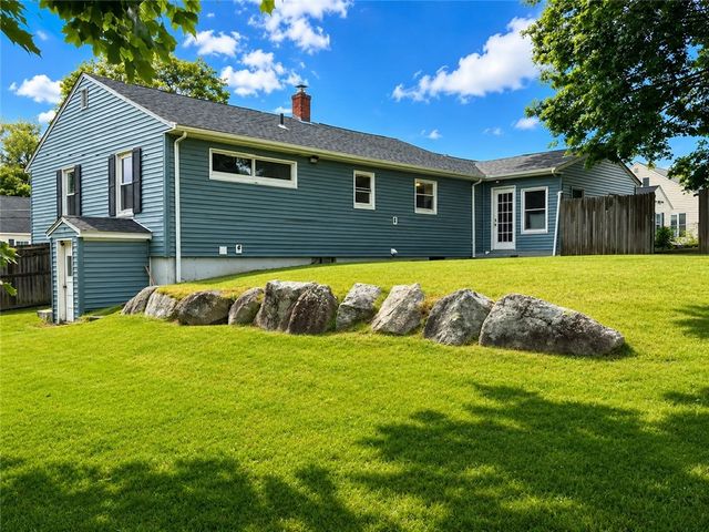 48 Madeleine Avenue, Woonsocket, RI 02895