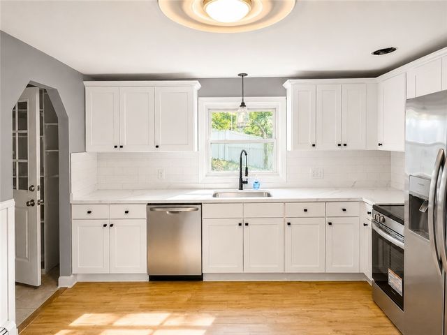 48 Madeleine Avenue, Woonsocket, RI 02895