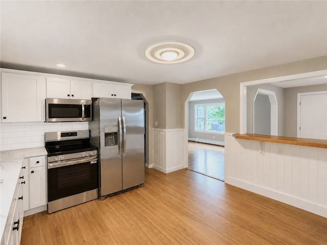48 Madeleine Avenue, Woonsocket, RI 02895